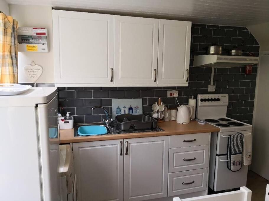 'Le Chalet Ii' Free Unlimited Wifi 2 Bed Chalet House Hodgeston 外观 照片